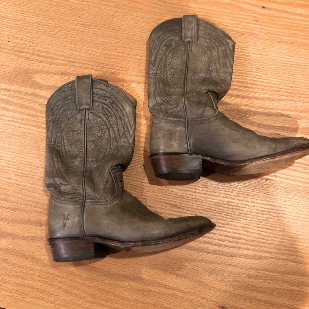 Frye Western billy cowboy Boots 7 1/2 B Pull on